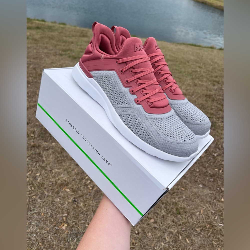 NWT APL Techloom Tracer Mens Size 11 in Cedar/White Retails $250